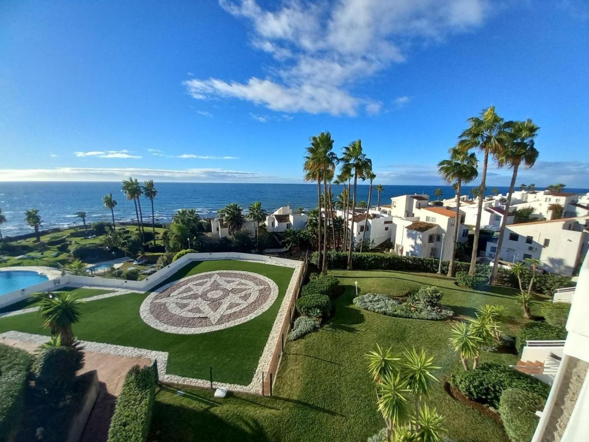 Miraflores Beachfront Penthouse Sitio de Calahonda Buitenkant foto
