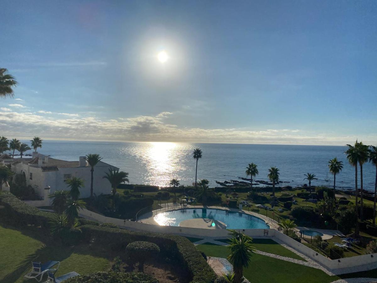 Miraflores Beachfront Penthouse Sitio de Calahonda Buitenkant foto