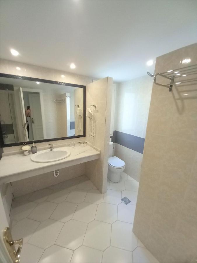 Miraflores Beachfront Penthouse Sitio de Calahonda Buitenkant foto