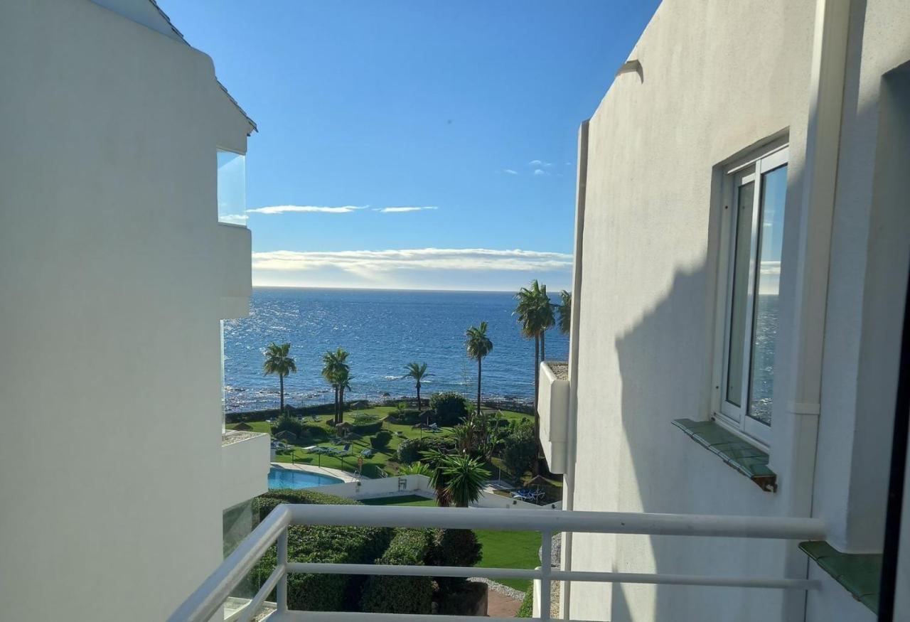 Miraflores Beachfront Penthouse Sitio de Calahonda Buitenkant foto