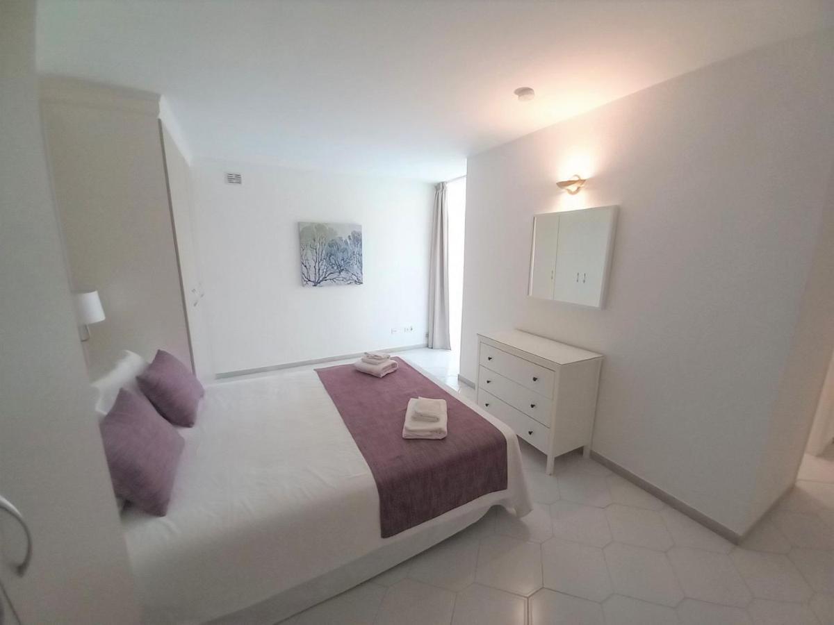 Miraflores Beachfront Penthouse Sitio de Calahonda Buitenkant foto